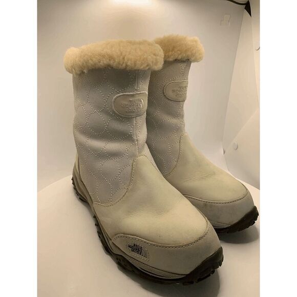 The North Face Winter Boot - Picture 1 of 12